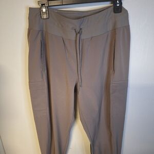 Calla Taupe Joggers Cropped Size Med